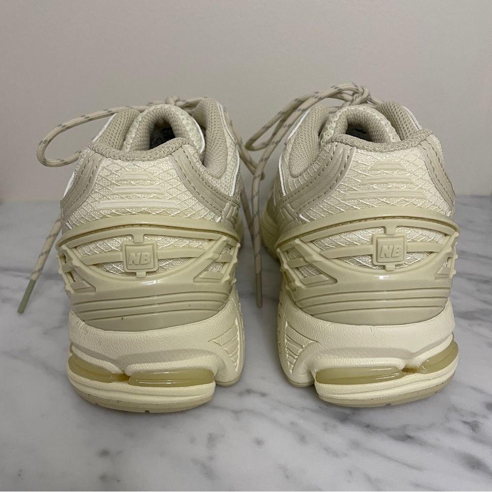 New Balance 1906U Cream Unisex Sneakers. 39.5. New Without Box. - Picture 6 of 13